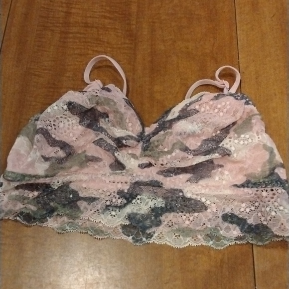 GIRLS bralettes pink brand size small, true brand size extra small - Picture 4 of 5